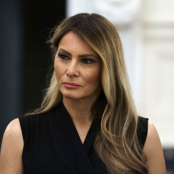 MELANIJA NAVATALA TRAMPA NA DELU SA LJUBAVNICOM?! Planeta zanemela od šoka, SAV PRLJAV VEŠ ISPLIVAO U JAVNOST!