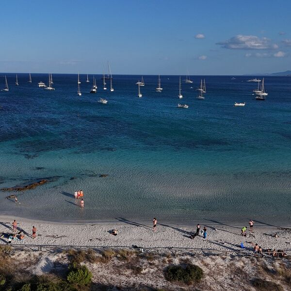 Na jednom od najpopularnijih ostrva prodaju se kuće za samo 1 evro! Nude novčanu pomoć za preseljenje, sve zbog...