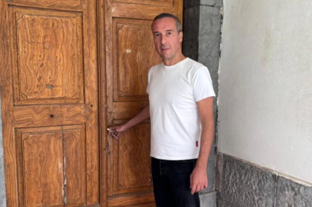 DOK GA DEA ČEKA! EVO GDE JE UHVAĆEN MLADEN MIJATOVIĆ PRE POVRATKA NA PINK! Procurele slike