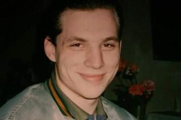 NEKRUNISANI KRALJ ZVEZDARE NIJE NOSIO PANCIR, GLUMIO JE ŽIVU METU: Ubio ga je njegov potrčko u 23. godini