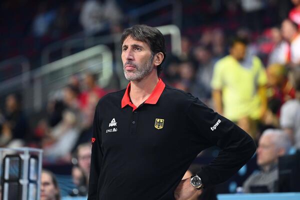 Mumbru ipak ne može da vodi Nemce - rođeni Beograđanin na klupi do kraja Evrobasketa! (Foto)