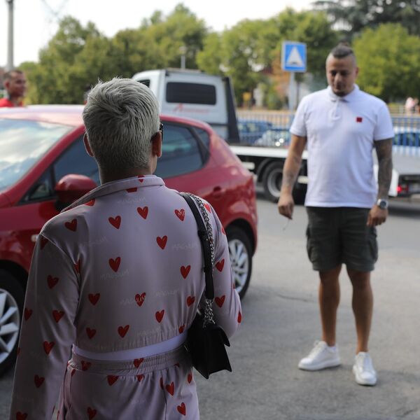 PALA I KRIVIČNA! Sreli se u centru Beograda pa se SUKOBILI - šok nasred ulice, prolaznici vidno ŠOKIRANI