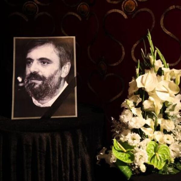 Najpotresnija scena na komemoraciji Vukobratiću! Bivša funkcionerka plače kao kiša