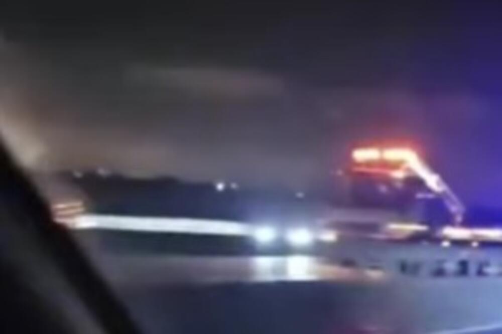 Saobraćajna nesreća kod Pupinovog mosta: Stvaraju se veliki zastoji (VIDEO)