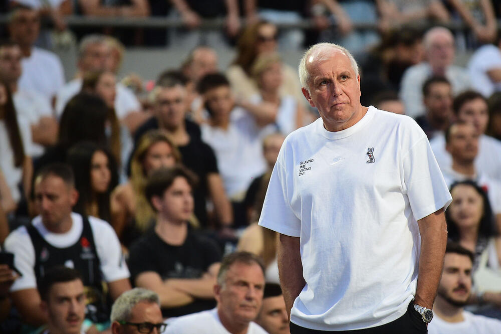 Željko Obradović ga navodno hteo u Partizanu, a rekorder Evrolige sada oblači "izdajnički" crveno-beli dres?!