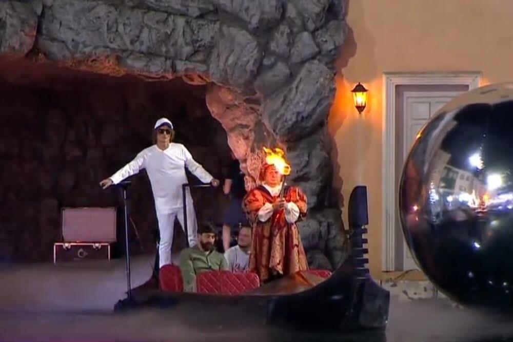 ŽELJKO MITROVIĆ ŽESTOKO KAZNIO RADNIKA SA PINKA! Debelo ga UDARIO po DŽEPU - uradio nešto što se NIKAKO NE SME