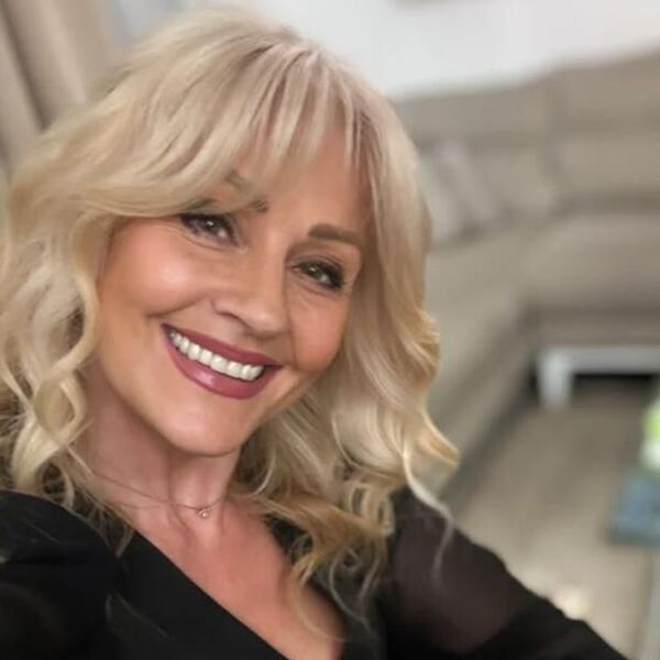 KAD SRPKINJE ČUJU ŠTA SLAVICA RADI! Marinkova udovica otkrila šta joj BRIŠE CELULIT! Na sebe MAŽE stvar od 500 din