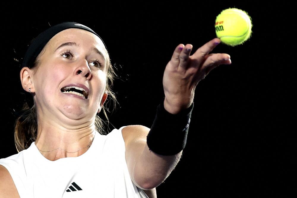 Iva Jović na korak do istorijske titule (Foto)