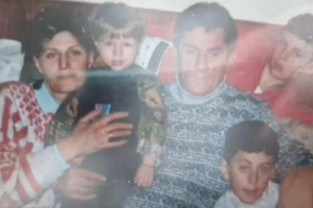 NA SLICI JE NAŠ NEKADAŠNJI KOŠARKAŠ! Propao, završio u dugovima do guše, sa STARLETOM PREVARIO ženu