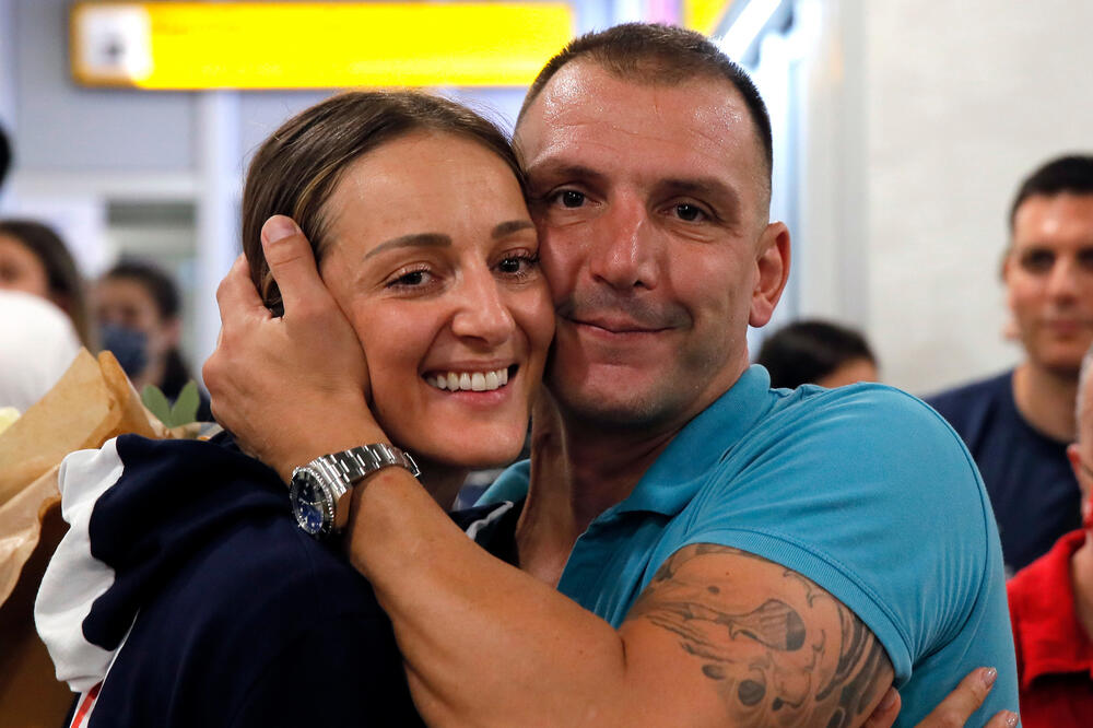 Jedina fotografija Maje Ognjenović i Danila Ikodinovića na društvenim mrežama: Ovako su se voleli pre 7 godina