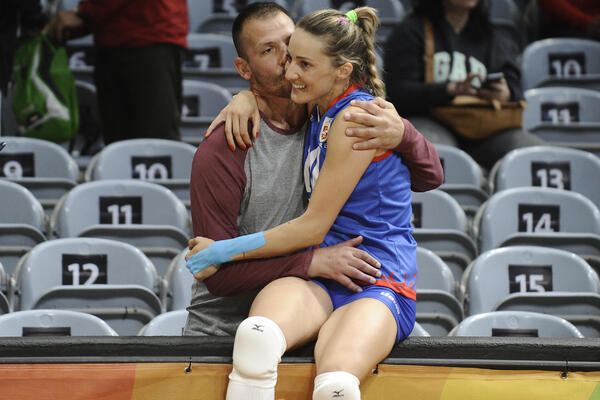 OVO SU SVI BRAKOVI DANILA IKODINOVIĆA! Sa svakom dobio DETE osim sa TREĆOM, a evo ko su mu BIVŠE