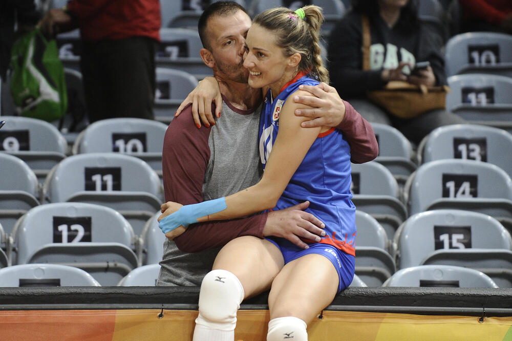 OVO SU SVI BRAKOVI DANILA IKODINOVIĆA! Sa svakom dobio DETE osim sa TREĆOM, a evo ko su mu BIVŠE