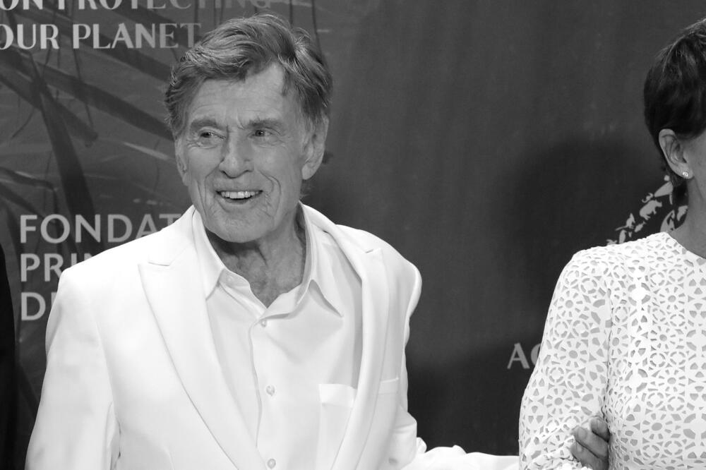 "Svetu je bio veći od života, ali svojoj porodici..." Oglasili se unuci čuvenog glumca nakon njegove smrti