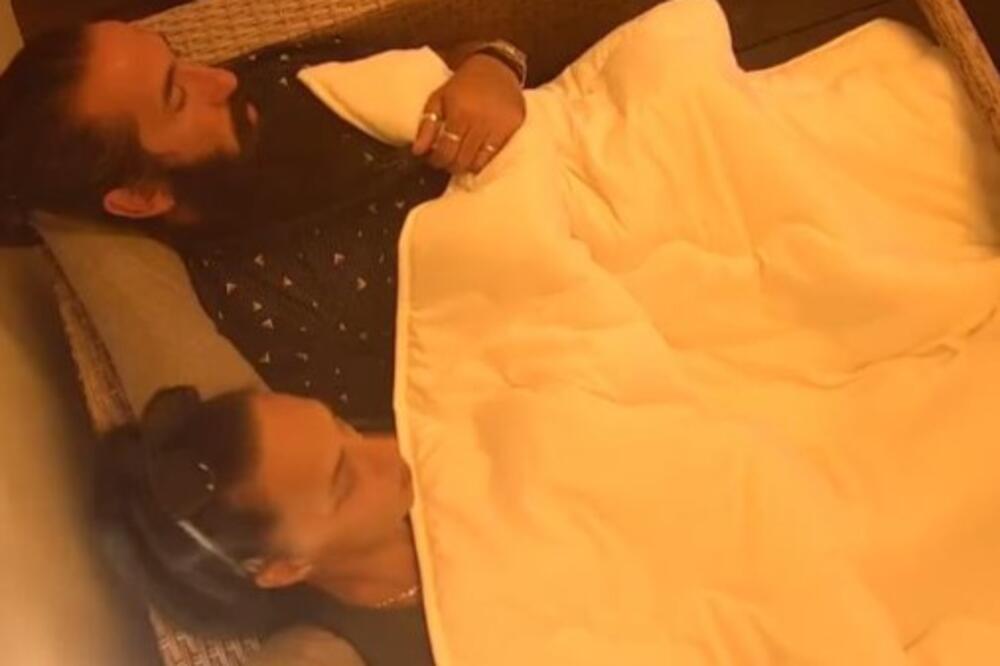 AKCIJANJE ČAK I U DVORIŠTU! Radili prstići, kamera snimila svaki detalj - tek došli na Pink i već zaboravili GDE SU