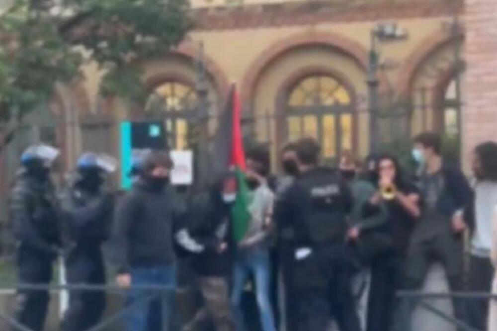 800.000 ljudi izlazi na ulice širom Francuske: Masovni protesti, policija uklanja blokade, sve paralisano! (VIDEO)