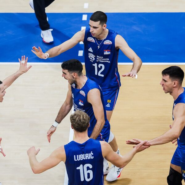 Odbojkaši Srbije ispali u osmini finala od Irana posle maratonskih pet setova (Video)