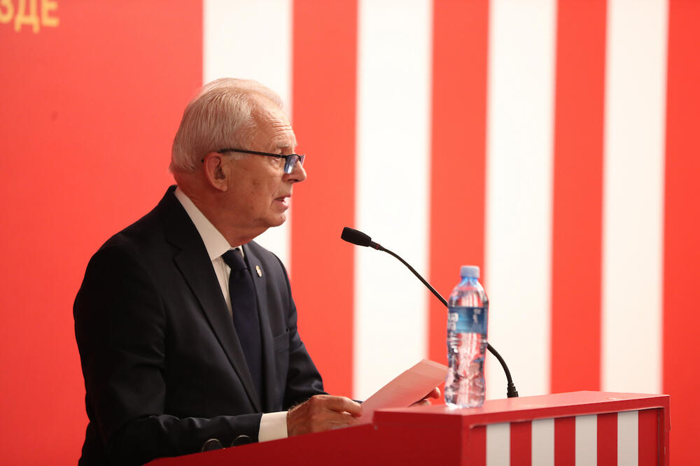 "Otišao je Dejan Milovanović, ostala je legenda o divnom čoveku, velikom igraču i pravom kapitenu"