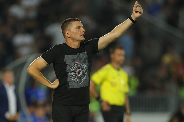 Partizan menja Srđana Blagojevića? (Foto)