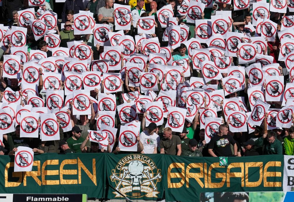 Protest navijača Seltika protiv uprave