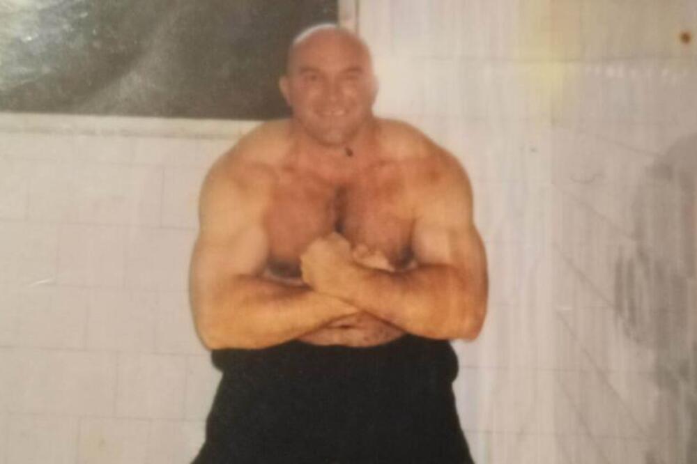 "TU ĆE DA TE UBIJU" Njega se ceo SVET PLAŠIO, BRATA MU LIKVIDIRALI, a kad je SAZNAO U ZATVORU JE...