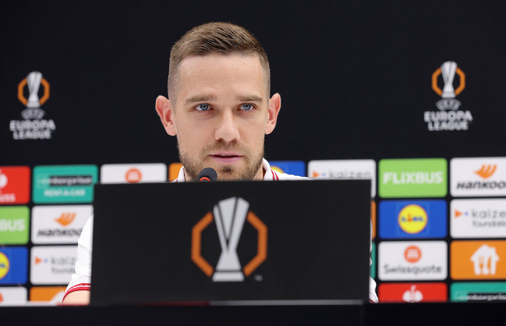 Timi Maks Elšnik na konferenciji za medije pred utakmicu Crvene zvezde i Seltika
