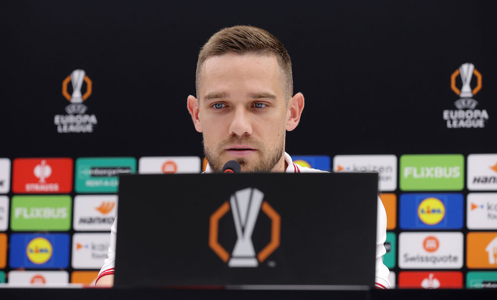 Timi Maks Elšnik na konferenciji za medije pred utakmicu Crvene zvezde i Seltika