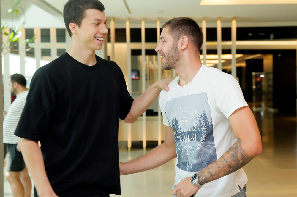 Lučiću i Joviću stigao treći Srbin u Minhen, a Bajern doveo i želju Crvene zvezde (Foto)