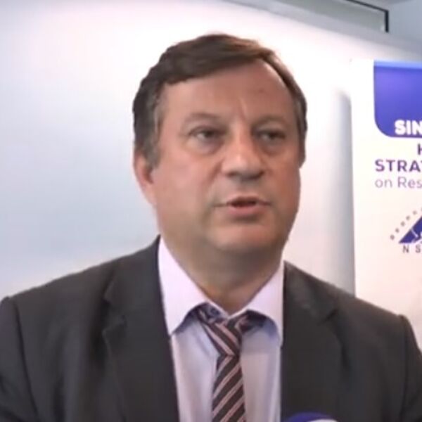 KO JE ZAPRAVO DOKTOR FILIPOVIĆ? U Americi važi za UTICAJNOG ČOVEKA i deo ELITE - srpski profesor u centru pažnje