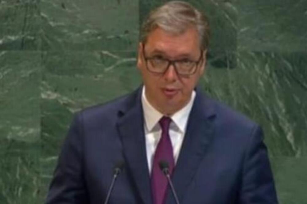 Predsednik Vučić na Generalnoj skupštini UN: "Nudim da Beograd bude domaćin pregovora o miru"