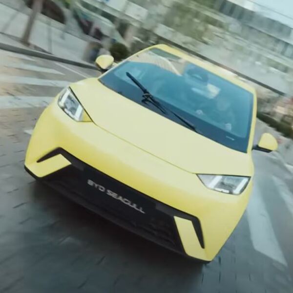 Velika promena za vozače, uskoro stižu RUŽIČASTE tablice: Iako zvuči čudno, biže vrlo korisno, ali postoji i caka!