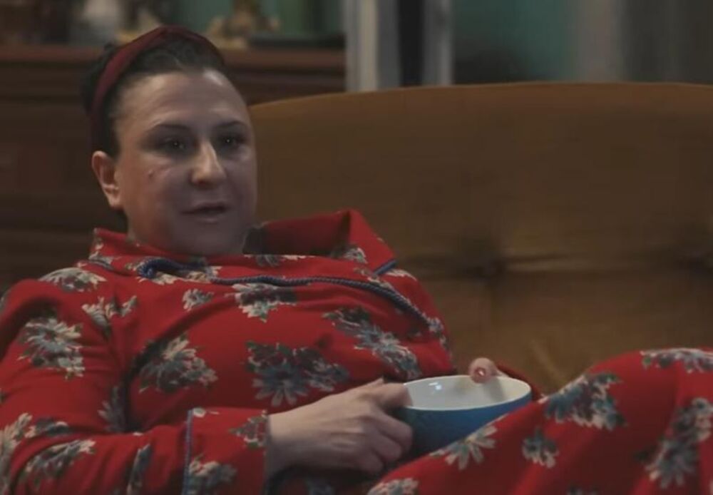 Mirjana Đurđević kao Žana u seriji 'Radio Mileva'