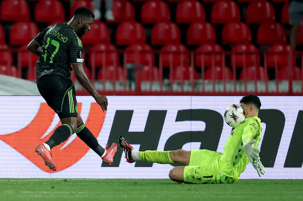 "Šta će nam ovaj golman, gde ga samo nađoše?!": Hobotnica Mateus najbolje letošnje pojačanje Zvezde! (FOTO+VIDEO)