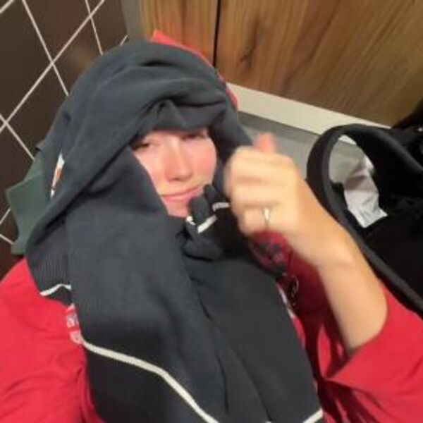 ŠOK PRIZOR U WC-u NA BEOGRADSKOM AERODROMU: Strana influenserka provela CELU NOĆ TU, a razlog je BIZARAN (VIDEO)