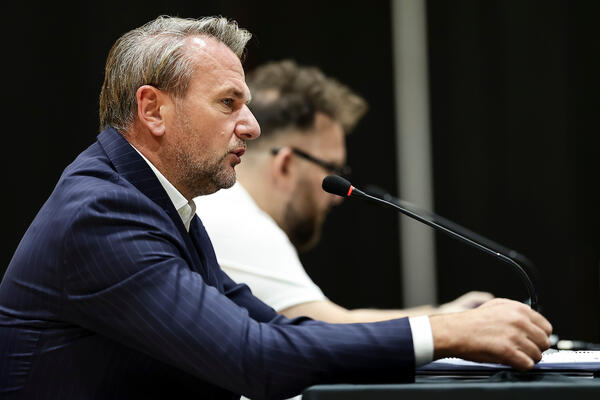 "Ne znam kako si se pronašao prozvanim, dragi prijatelju Peđa..." Mijailović odgovorio Mijatoviću!