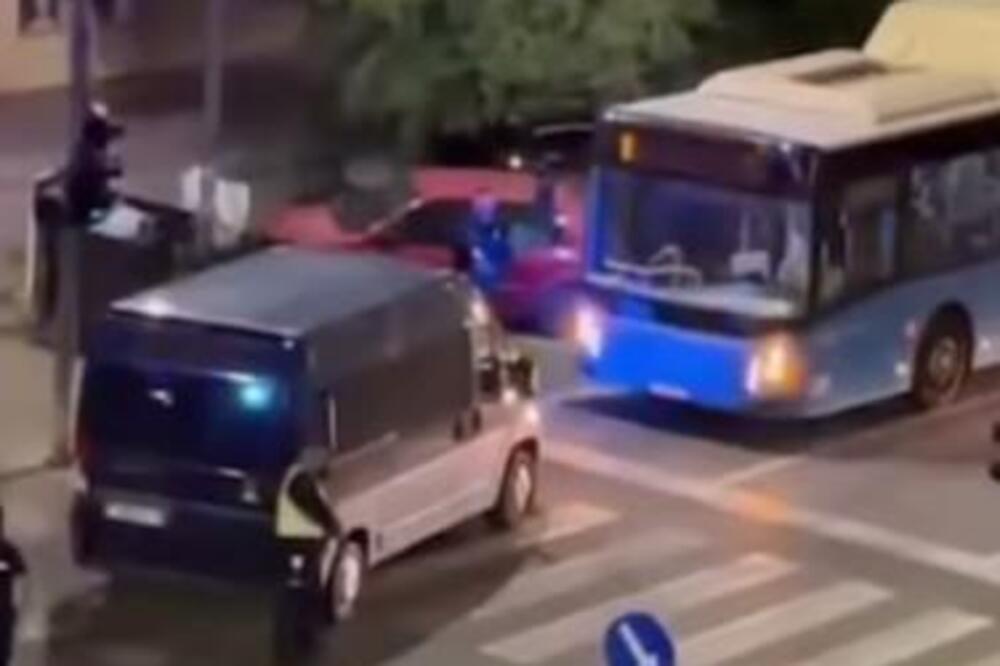 Haos u Novom Sadu! Policija opkolila autobus zbog naoružanog muškarca?! (VIDEO)