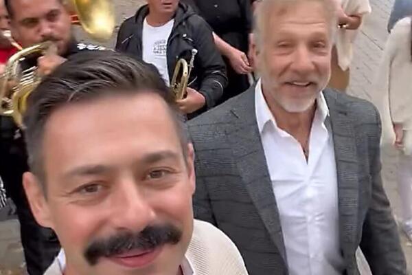 "Gračanica sva u sjaju" Ore se trubači po Kosovu, Milan Vasić podelio objavu sa velikog slavlja u manastiru (FOTO)