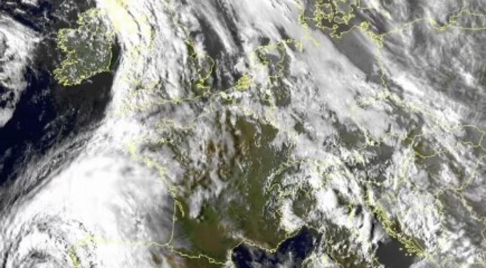 SMRTONOSNI URAGAN PRETI AMERICI: Očekuje se katastrofa epskih razmera, ovo je sumorna prognoza naučnika!