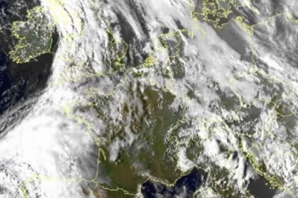 Ove dve zemlje na udaru uragana Gabrijela! Vetar tuče 150 km/h, prete poplave i ogromna količina kiše
