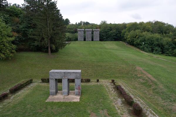 Ovo mesto u Čačku postaje jedan od srpskih Parkova mira: Iza zidina se krije velika istorija (FOTO)