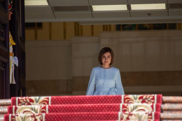 Evo ko je zapravo žena koju Putin ne može očima da smisli! Istina isplivala na videlo, ove detalje niste znali