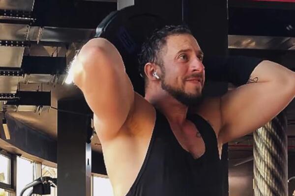 BICEPSOM MOŽE ČOVEKA DA UBIJE! Srbin se oženio Ruskinjom, a sad pokazao SVU SNAGU! Snimak budi jezu