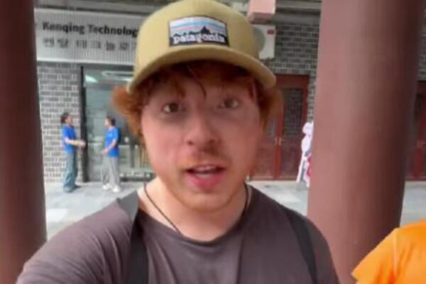 Kristijan isprobao robotske noge u Kini, pa ostao šokiran! Zbog prizora ćete zanemeti, a kad čujete cenu... (VIDEO)