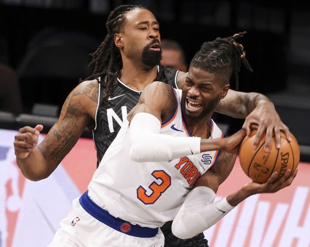 Nerlens Noel (desno)