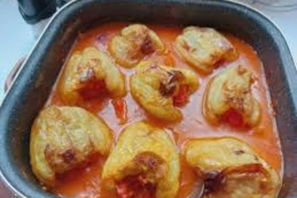 Recept za prelivenu punjenu papriku: Iz bakine kuhinje stiže specijalitet kojem nećete odoleti, u ovome je caka