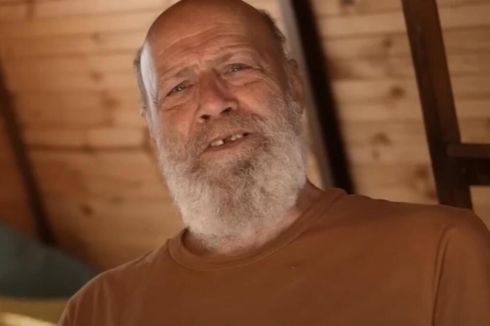 "Najviše su me nervirali ključevi": Biznismen ostavio posao sa draguljima i otišao u divljinu! (VIDEO)