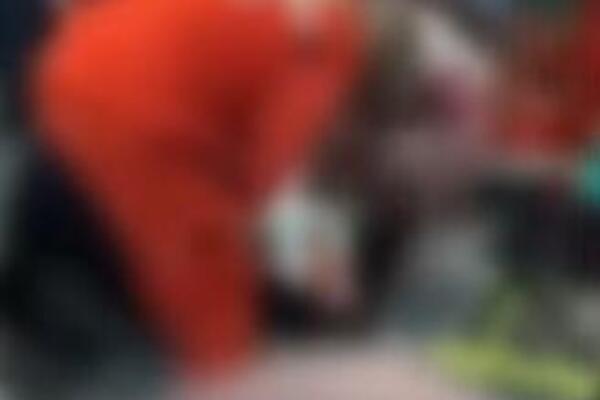 "ZAŠTO MI PIPAŠ ŽENU?": Posle ove rečenice krenulo PESNIČENJE NA SRPSKOJ SVADBI, a muzika trešti i ne staje (VIDEO)