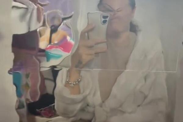 Naručila ogledalo preko Temu-a za 90 dinara i pokajala se: Nije mogla da se načudi - pa, ljudi, šta je ovo?