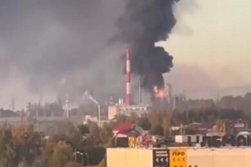 Ukrajinski dronovi zasuli jednu od najvažnijih ruskih rafinerija nafte! Meta je pažljivo odabrana, evo i zašto!