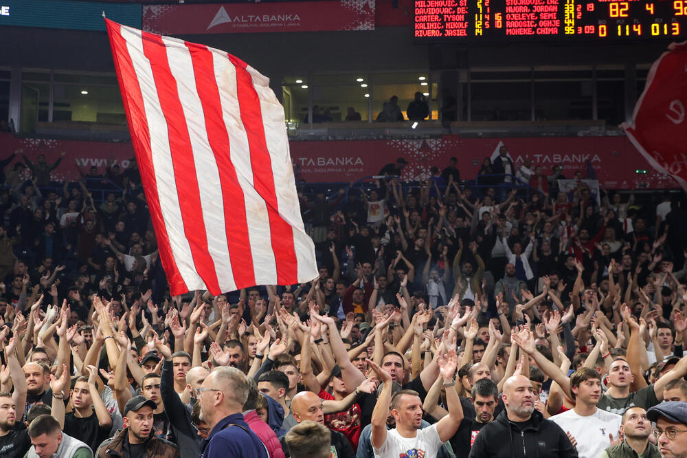 Zvezdaški dan - U Areni i fudbal i košarka (Foto)