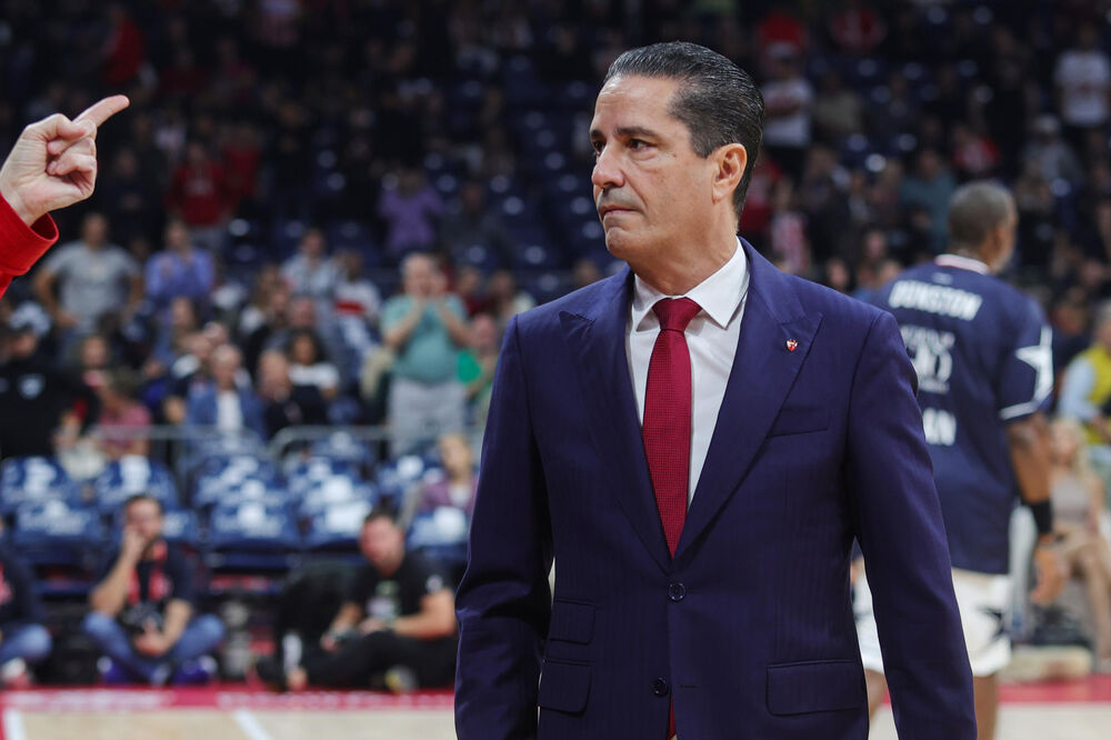 Janis Sferopulos na utakmici Crvene zvezde i Olimpije Milano